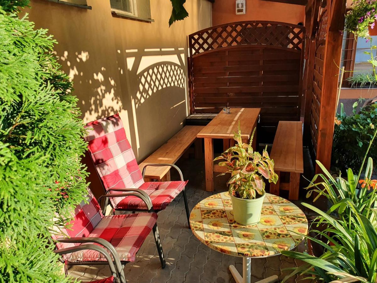 Penzion U Zamku Lednice Exterior foto