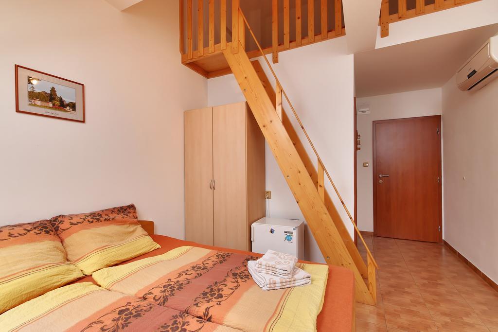 Penzion U Zamku Lednice Exterior foto