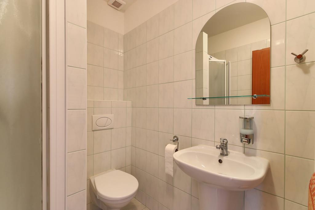 Penzion U Zamku Lednice Exterior foto